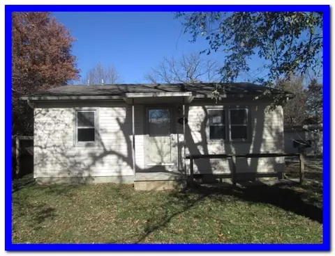 3027 W Madison St, Springfield, MO 65802 photo 1