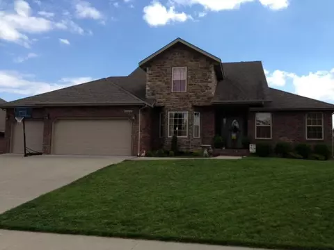 1904 E Highview St, Ozark, MO 65721 photo 1
