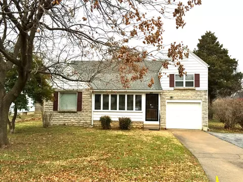 1055 E Sunshine St, Springfield, MO 65807 photo 1