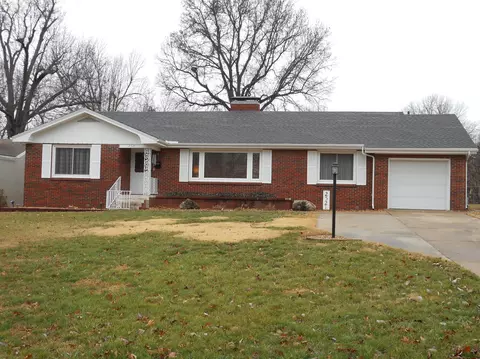 2521 S Sunset Ter, Springfield, MO 65804 photo 1