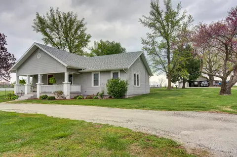 365 Division St, Sparta, MO 65753 photo 1
