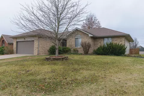 945 S Greentree Ave, Springfield, MO 65809 photo 1