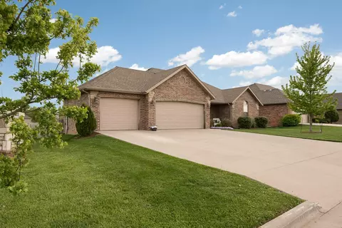 128 W Grace St, Republic, MO 65738 photo 1