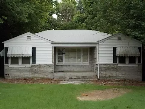 1437 E Livingston St, Springfield, MO 65803 photo 1