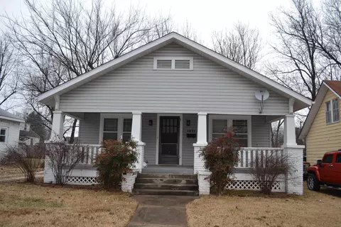 1471 E Cairo St, Springfield, MO 65802 photo 1