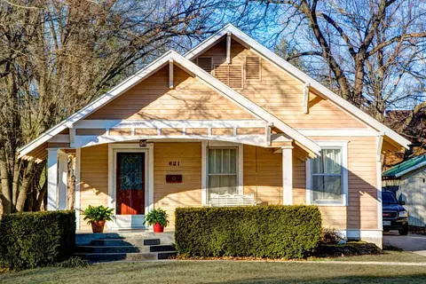 621 E Catalpa St, Springfield, MO 65807 photo 1