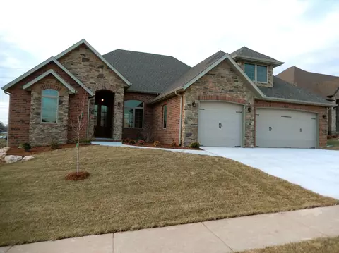 2921 S Camber Ave, Springfield, MO 65809 photo 1