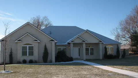 3416 E Fox Grape St, Springfield, MO 65804 photo 1