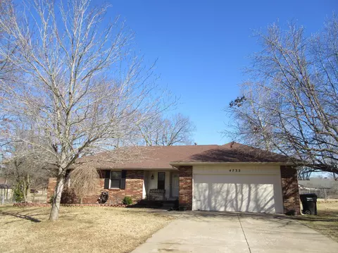4732 S Holiday Ave, Springfield, MO 65810 photo 1