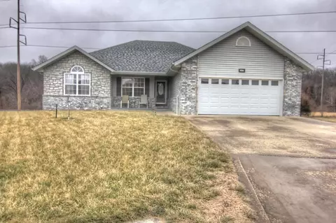 4521 N Toby Ave, Springfield, MO 65803 photo 1