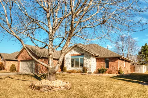 3628 S Swan Ave, Springfield, MO 65807 photo 1