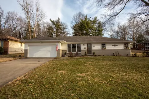 2718 S Catalina Ave, Springfield, MO 65804 photo 1