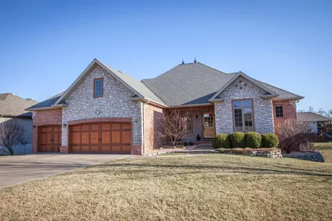 900 E Welch St, Nixa, MO 65714 photo 1