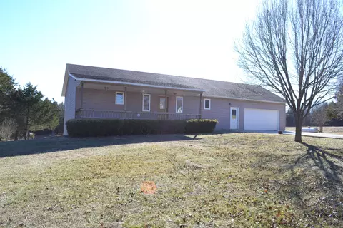 661 Wilderness, Marshfield, MO 65706 photo 1
