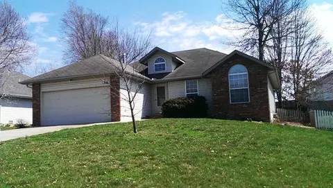 718 S Timbercreek Ave, Springfield, MO 65802 photo 1