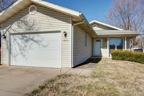 1915 W Elm St, Springfield, MO 65806 photo 1