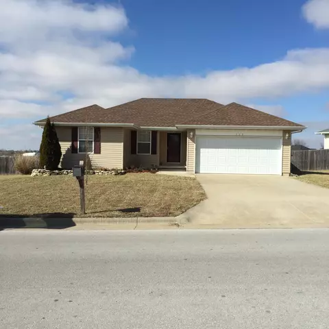 115 N Spruce Ave, Clever, MO 65631 photo 1