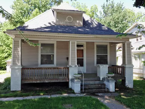 2051 N Grant Ave, Springfield, MO 65803 photo 1