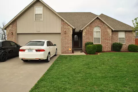 705 N Delaware Ave, Republic, MO 65738 photo 1