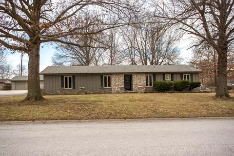 4351 S Ridgecrest Dr, Springfield, MO 65810 photo 1