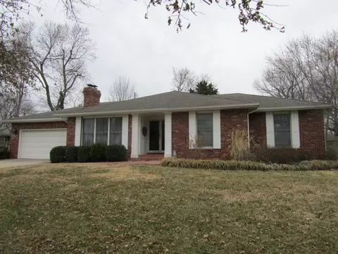 3263 S Valleyview Ave, Springfield, MO 65804 photo 1