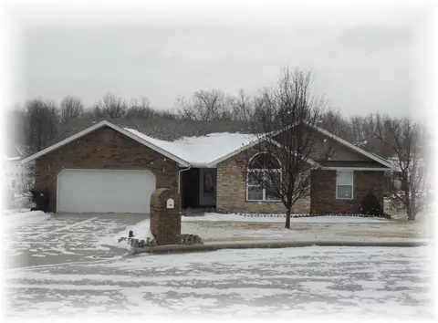 840 Tomahawk Ct, Marshfield, MO 65706 photo 1