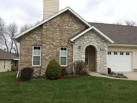 1047 W Ildereen Ct, Springfield, MO 65807 photo 1