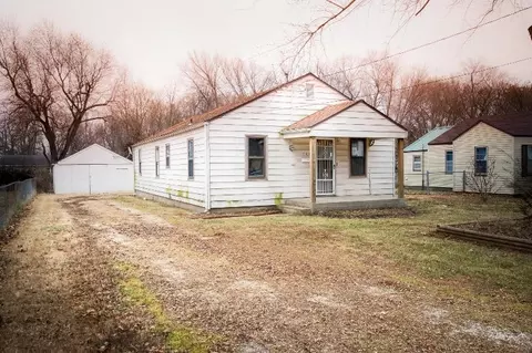 706 S Forest Ave, Springfield, MO 65802 photo 1