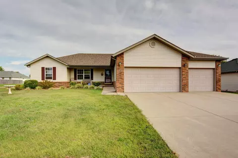 4839 W University St, Springfield, MO 65802 photo 1