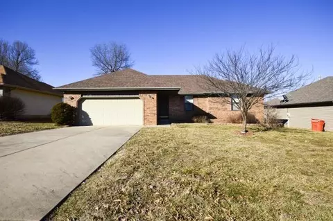 3945 W Wayland St, Springfield, MO 65807 photo 1