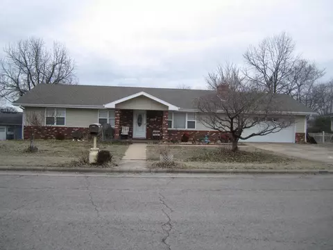 1814 Neihardt St, Branson, MO 65616 photo 1