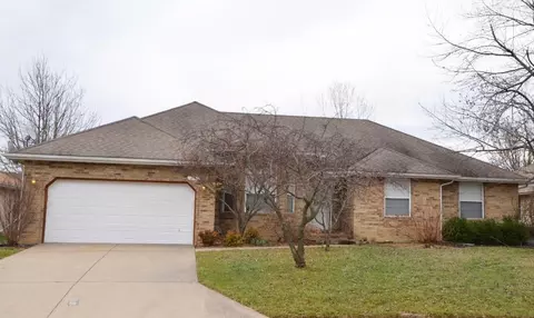208 Maplecrest Ct, Nixa, MO 65714 photo 1