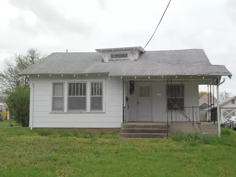 2111 W Walnut St, Springfield, MO 65806 photo 1