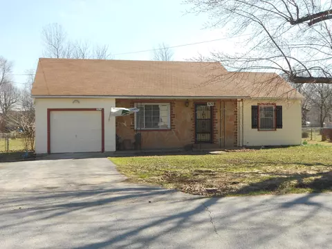 2620 N Delaware Ave, Springfield, MO 65803 photo 1