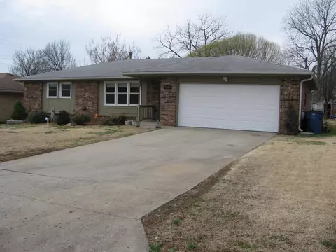 2353 S Missouri Ave, Springfield, MO 65807 photo 1