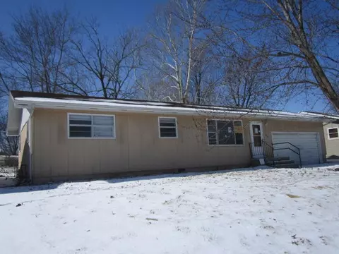 830 E Hill St, Springfield, MO 65803 photo 1