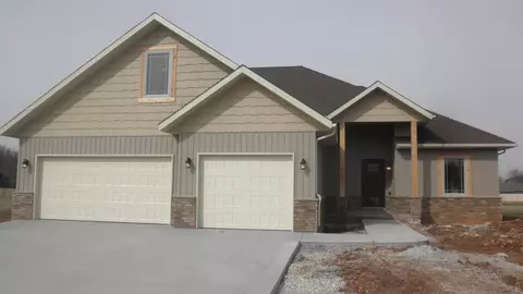 1937 N Trellis Rd, Strafford, MO 65757 photo 1