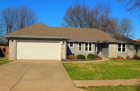 3701 S Leawood Ave, Springfield, MO 65807 photo 1