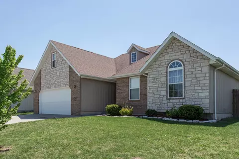 2952 W Lasalle St, Springfield, MO 65807 photo 1