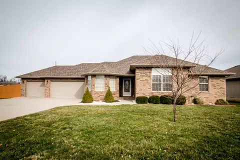 3276 N Laurel Ave, Springfield, MO 65803 photo 1