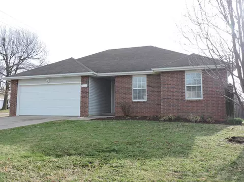 3056 N Howard Ave, Springfield, MO 65803 photo 1