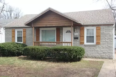 1958 S Kings Ave, Springfield, MO 65807 photo 1