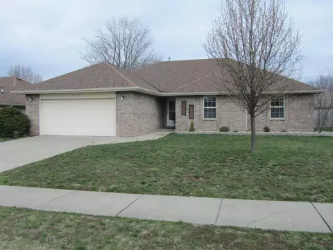 919 W Cypress St, Springfield, MO 65807 photo 1