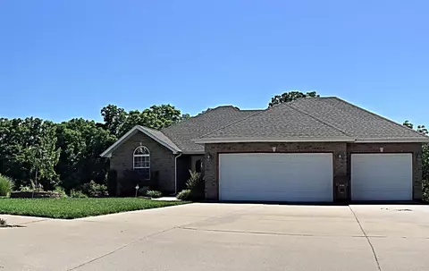 5378 S Clifton Ave, Springfield, MO 65810 photo 1