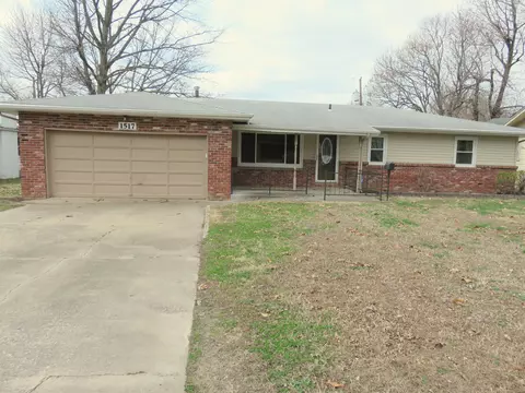 1517 S Saint Charles Ave, Springfield, MO 65804 photo 1
