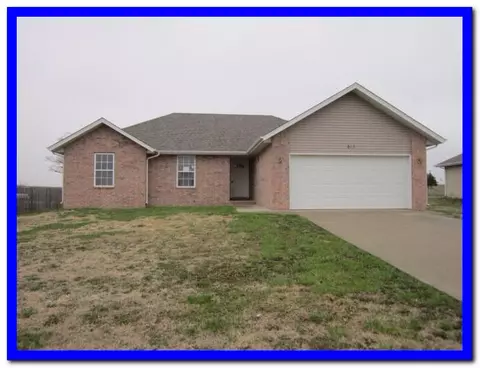 513 Truman, Willard, MO 65781 photo 1