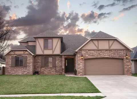 323 S River Birch Dr, Springfield, MO 65809 photo 1