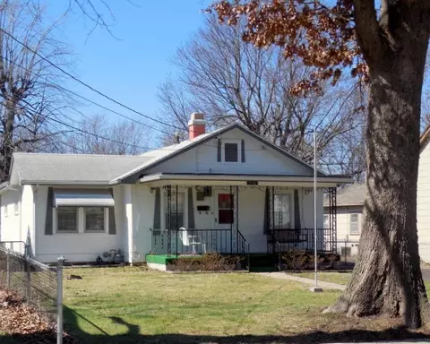 2537 N Howard Ave, Springfield, MO 65803 photo 1