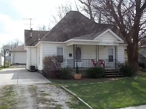 1410 W Thoman St, Springfield, MO 65803 photo 1