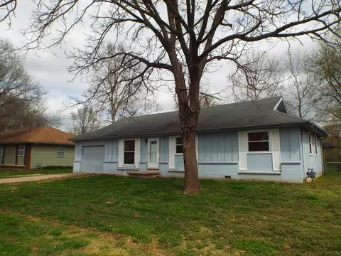 706 N Frank, Nixa, MO 65714 photo 1